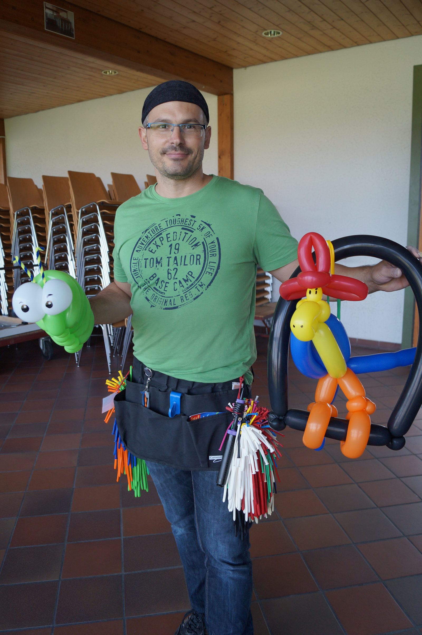 Alexander beim Ballonkunst-Einsatz